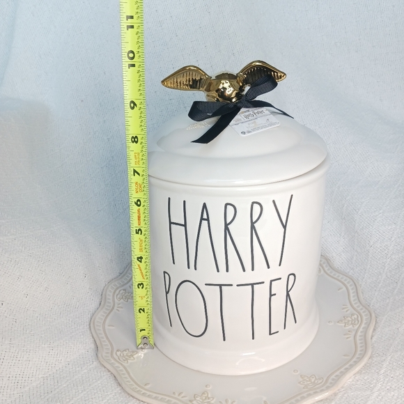 Rae Dunn × Harry Potter Golden Snitch Ceramic Cookie Jar - Picture 14 of 15